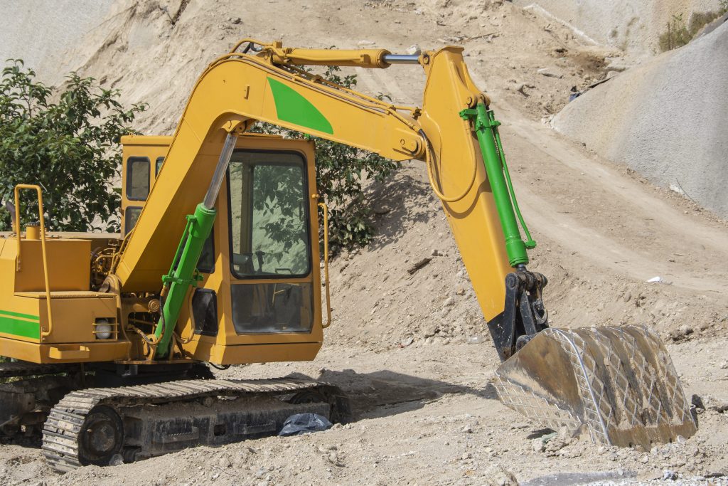 retroexcavadora con orugas